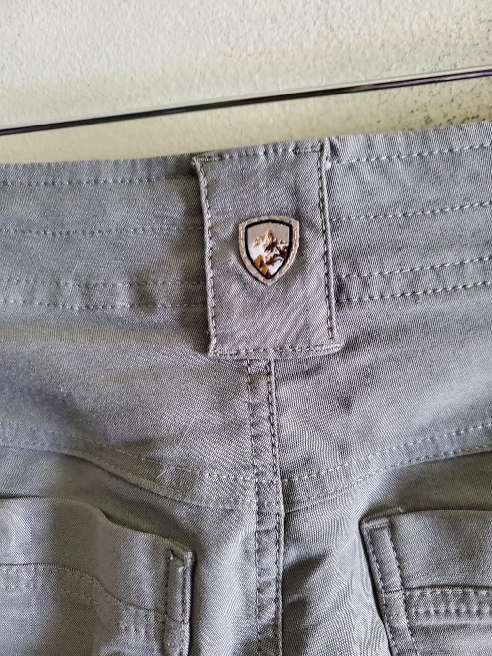 Kuhl Light Gray Women's Knee-Length Shorts - Picture 5 of 9